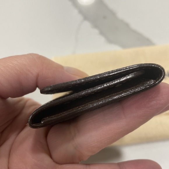 Louis Vuitton Keychain - Picture 7 of 13